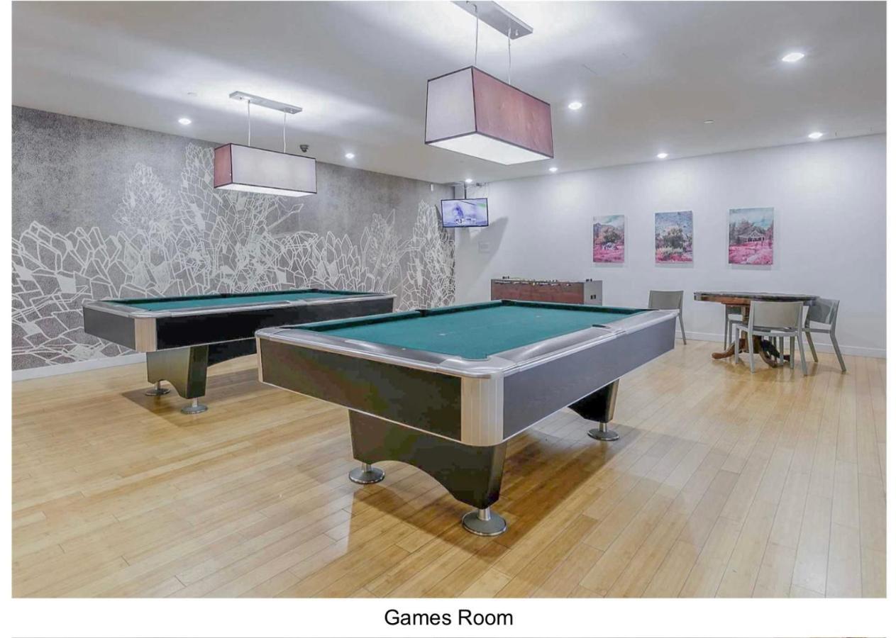 Three Br Condo Step To Cn Tower Rogers Center With Free Parking 多伦多 外观 照片